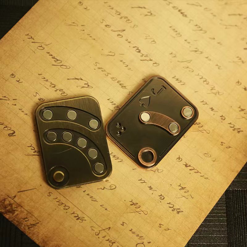 Poker J  Metal Skull Magnetic  - Fidget Spinner Bearing 리뷰 및 가격